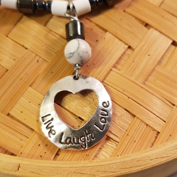 Bohemian style LIVE LAUGH LOVE ankle bracelet - Picture 6 of 6